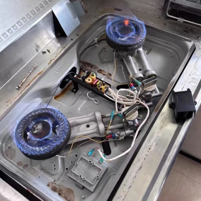 燃气灶售后维修1