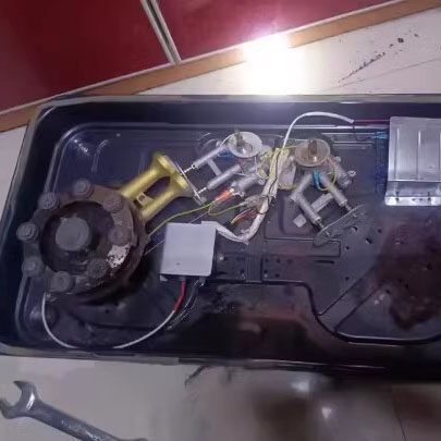 煤气灶售后维修3
