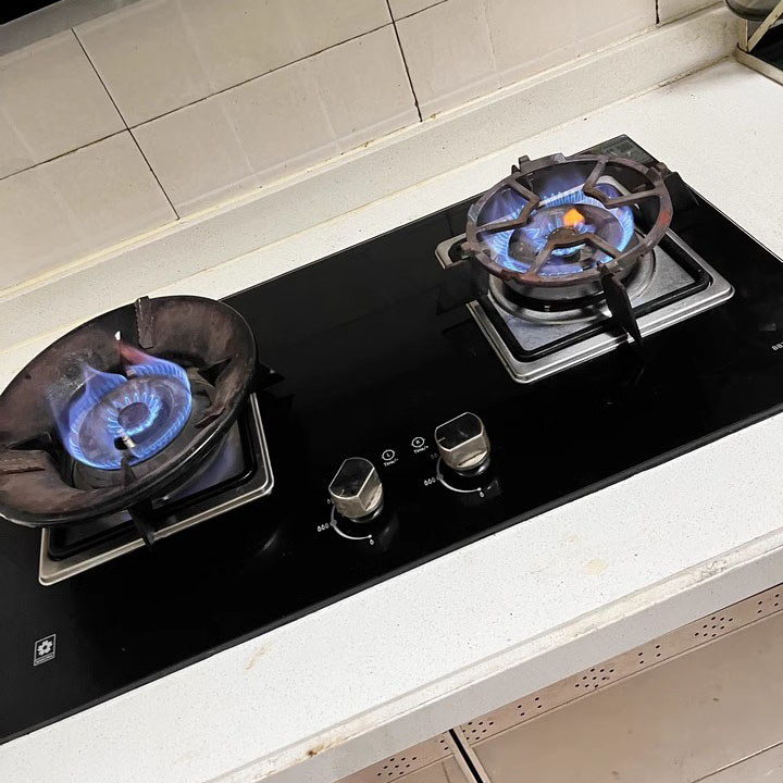 煤气灶售后维修4